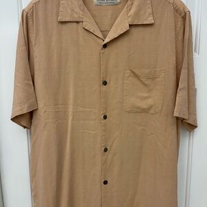 Island Republic Short-Sleeve Button-Down Shirt in Light Peach